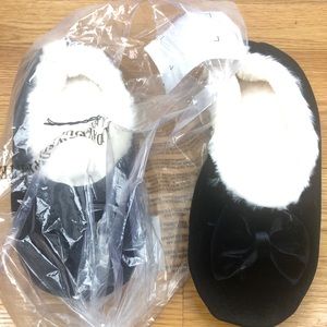 NWT Victoria Secret slippers